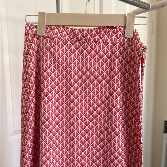 H&M Geometric Patterned red white wrap midi Skirt new with tags size small - Picture 2 of 5